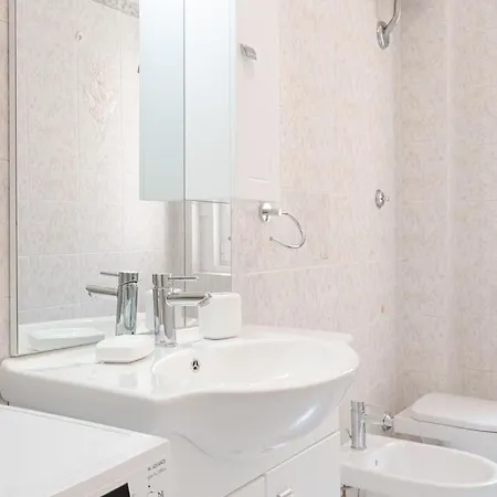 Burlo Garofalo Elegant Near Hospital Τεργέστη